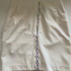 Off white, H&M Size 8 pencil skirt